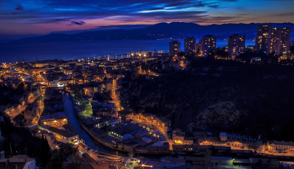 Apartments Sky Rijeka Exterior photo