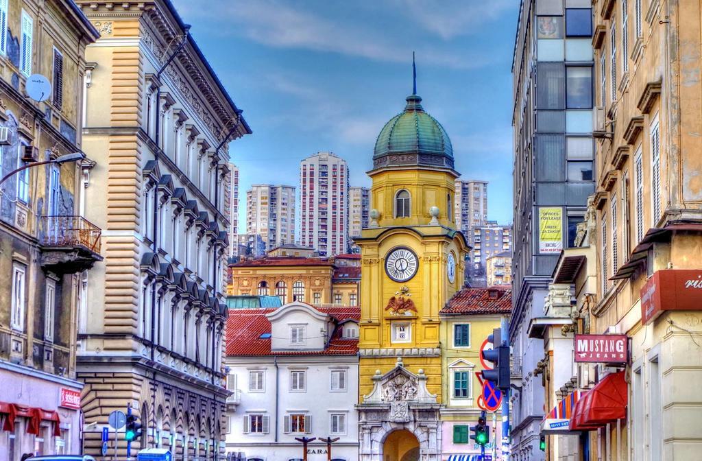 Apartments Sky Rijeka Exterior photo